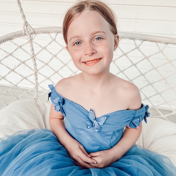 Meet your Posher, Laura - Picture 5 of 8